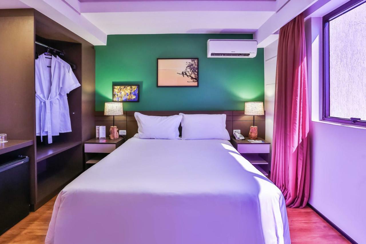 Hotel Golden Tulip Address