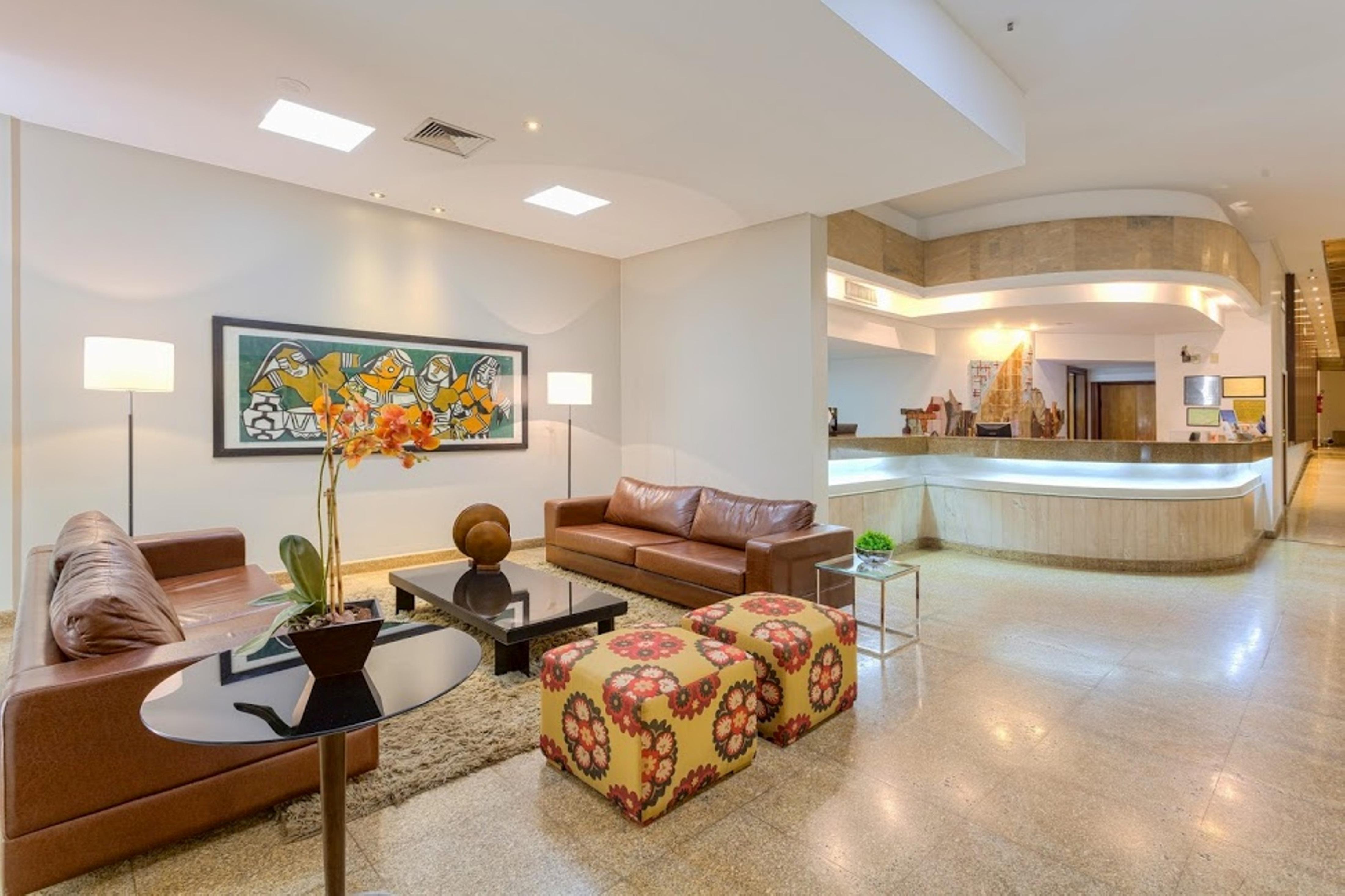 Hotel Golden Tulip Address